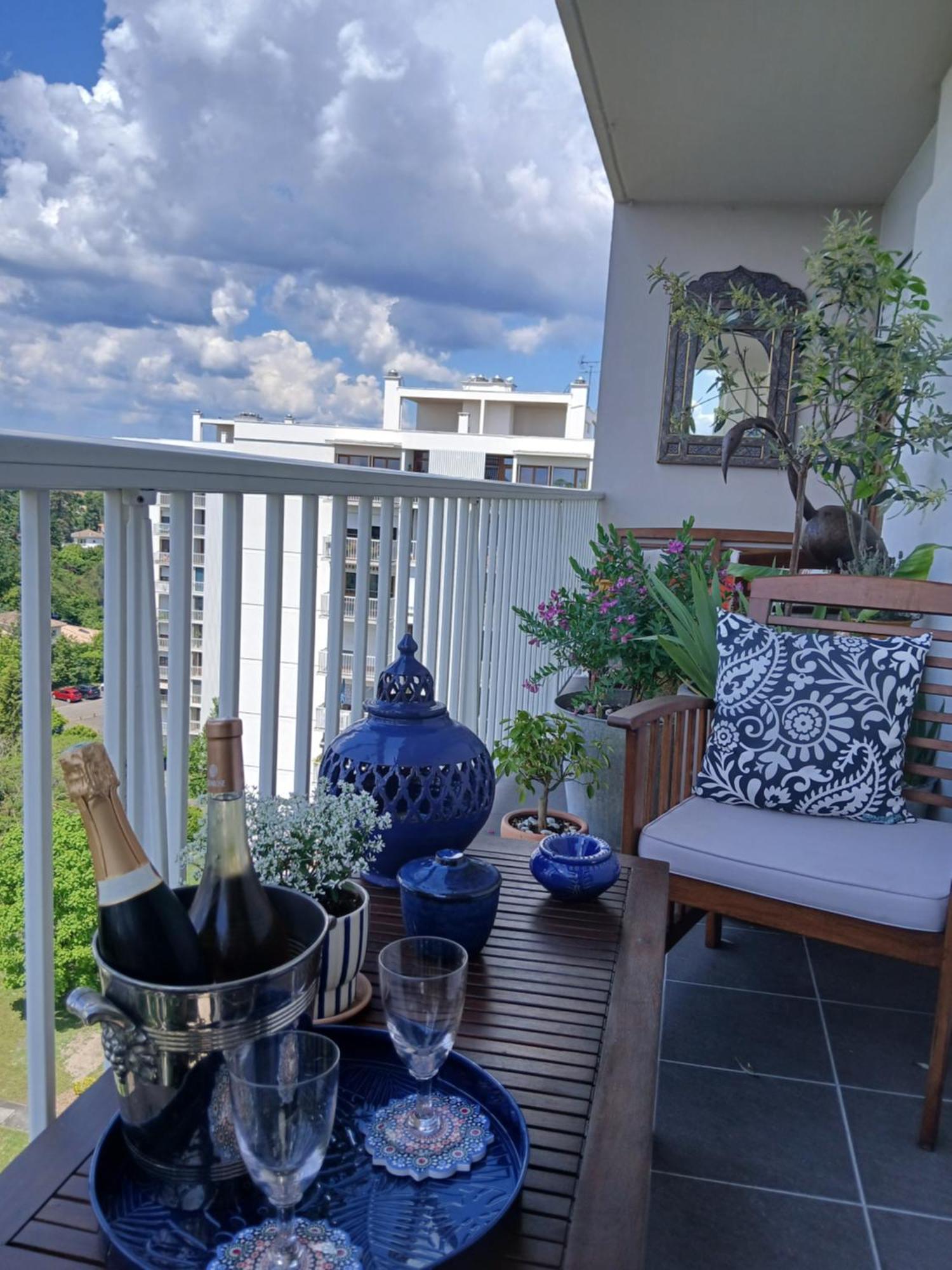 Boheme Chic: Airport-proximate With Free Parking Merignac (Gironde)